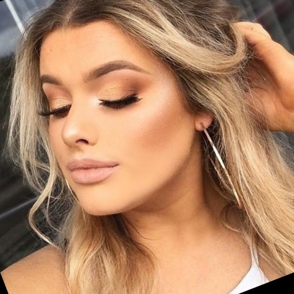 Rare- OFRA Highlighter "Rodeo Drive" Gorgeous - Picture 8 of 8